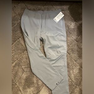 lululemon Fixed Waist Cargo Pant